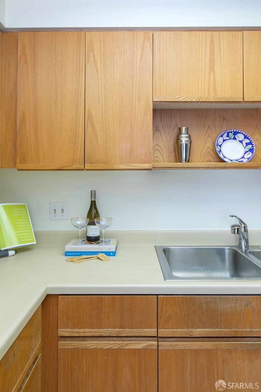 101 Lombard Street # 714W