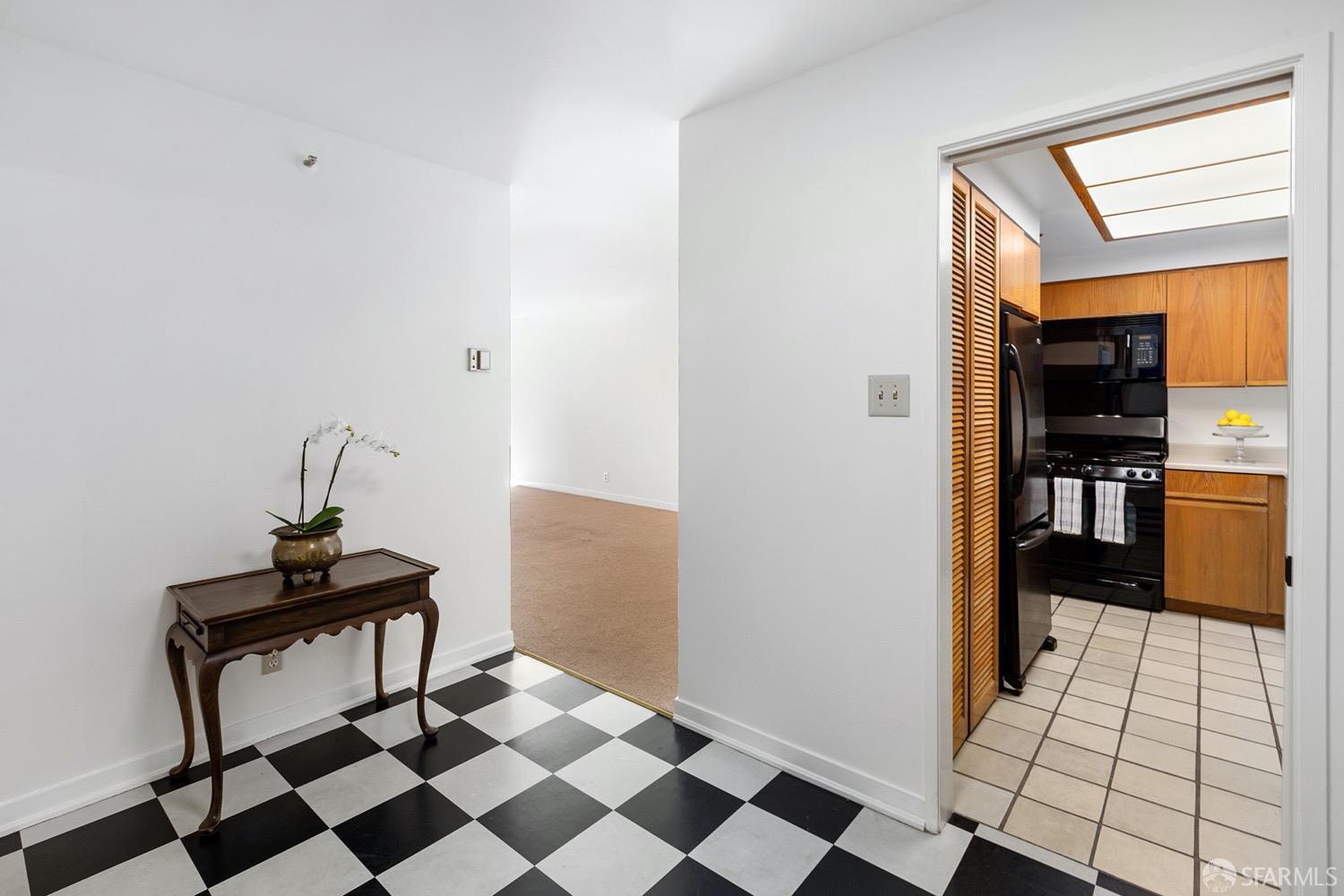 101 Lombard Street # 714W