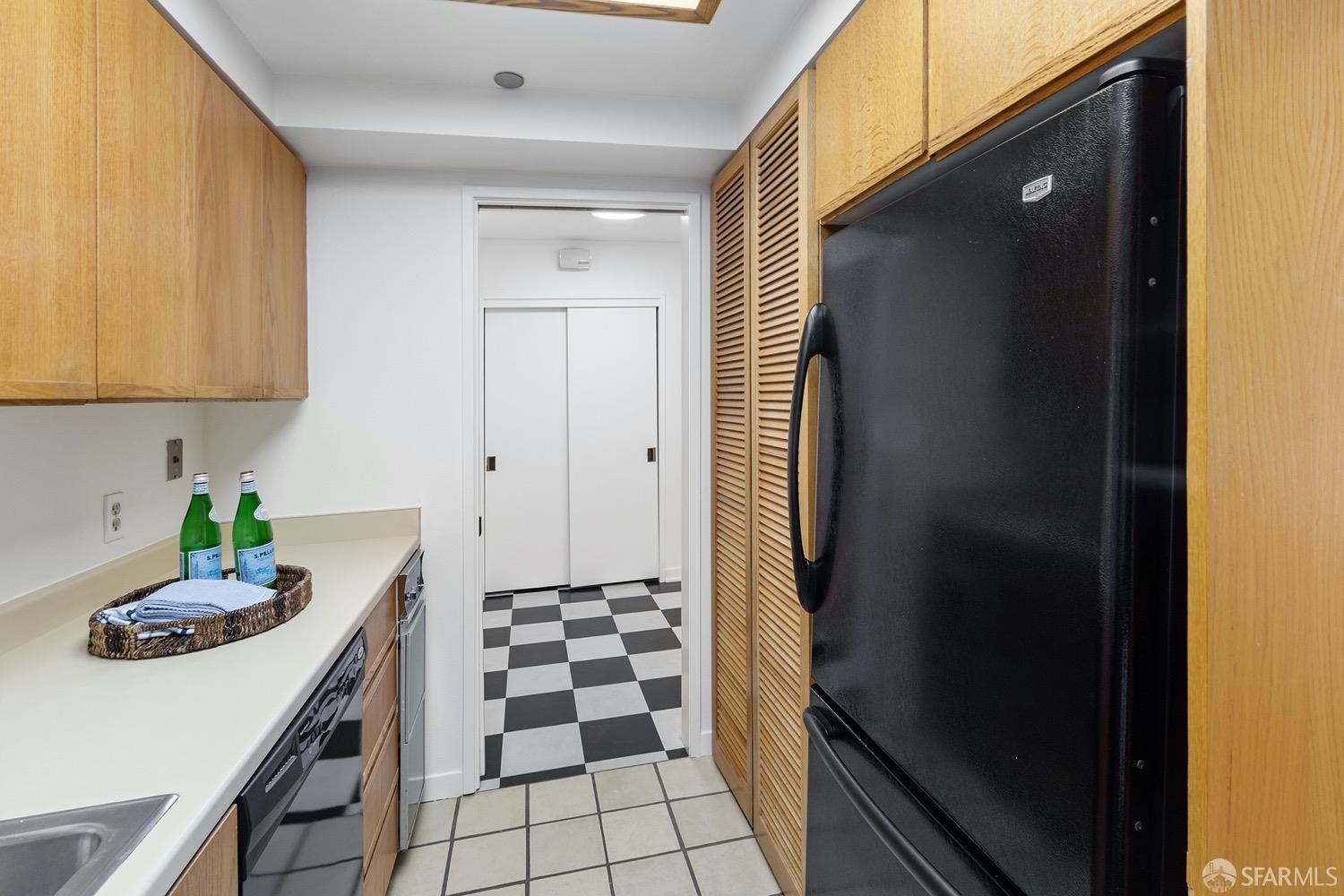 101 Lombard Street # 714W