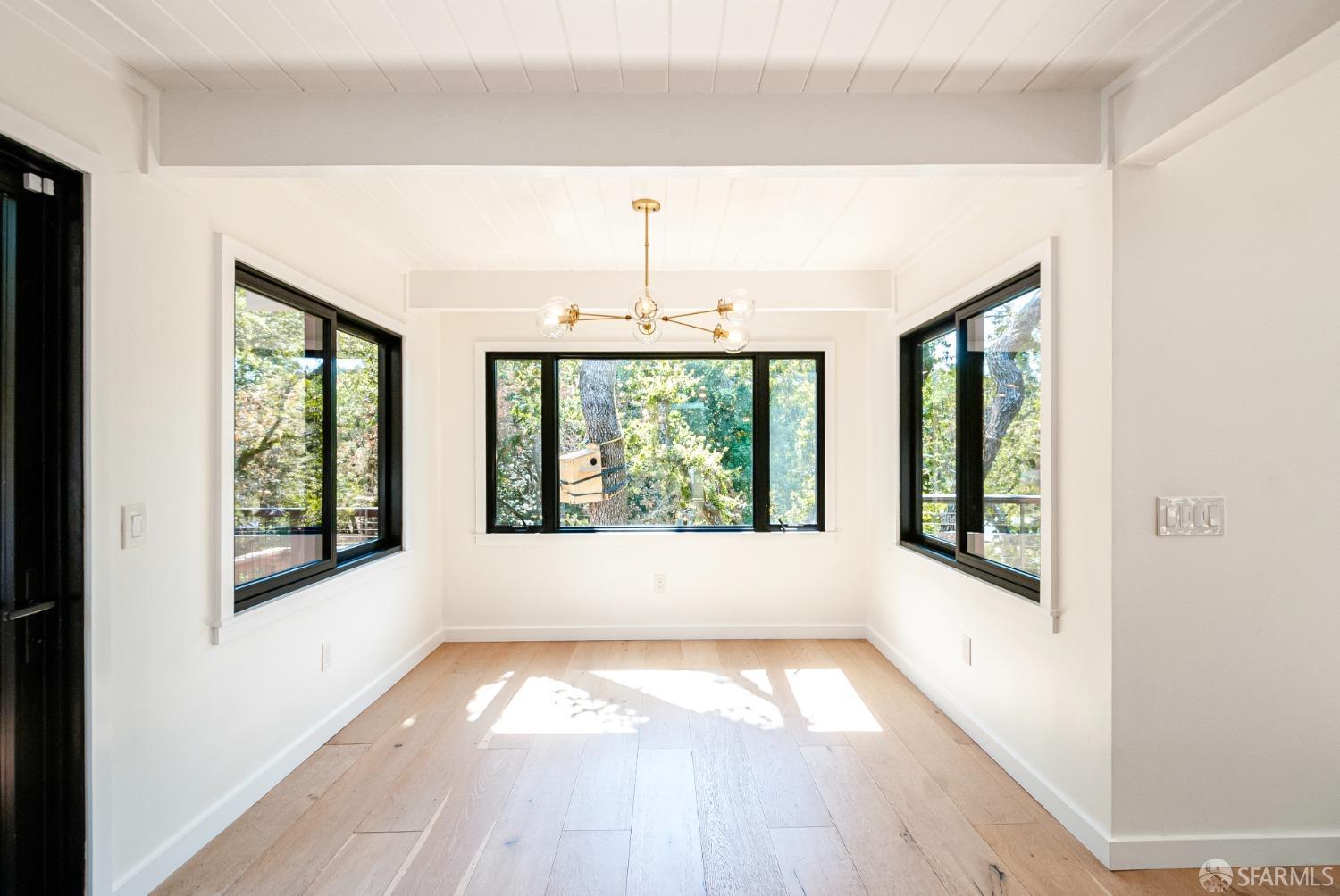 800 Mariposa Road