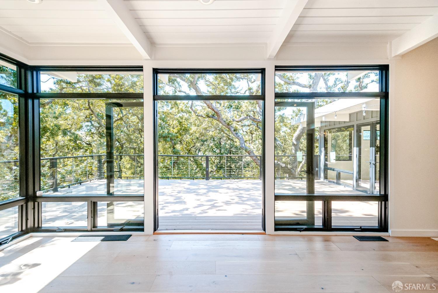 800 Mariposa Road