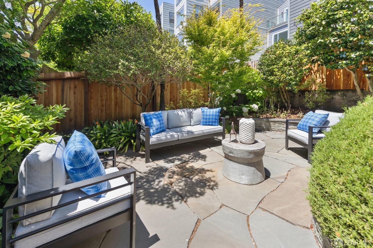 1933 Laguna Street