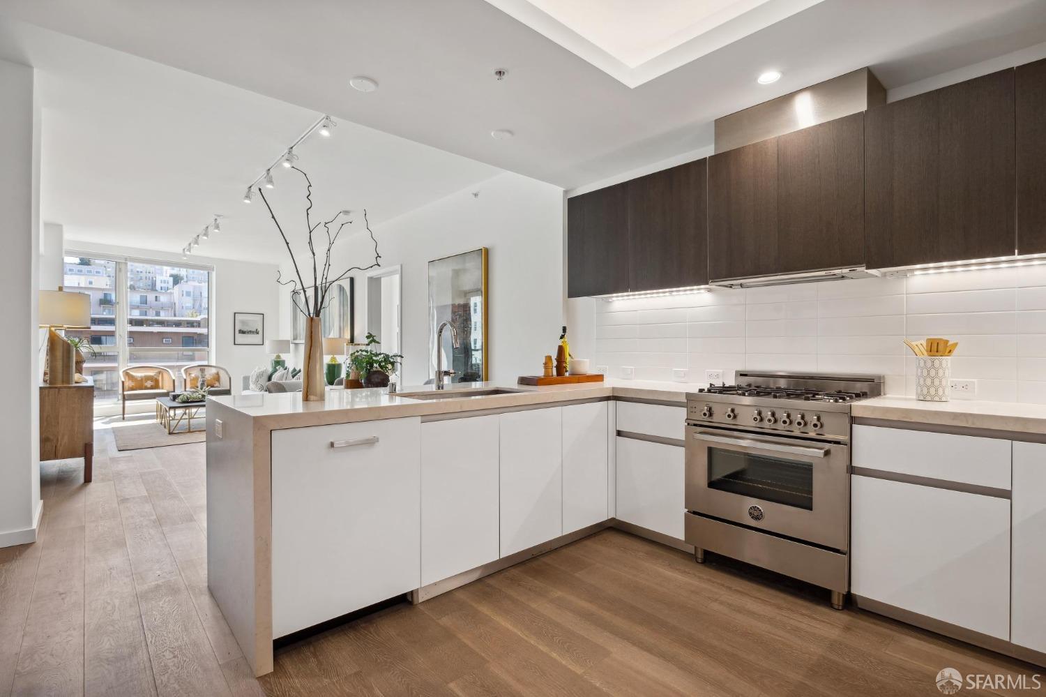 1501 Filbert Street # 6A