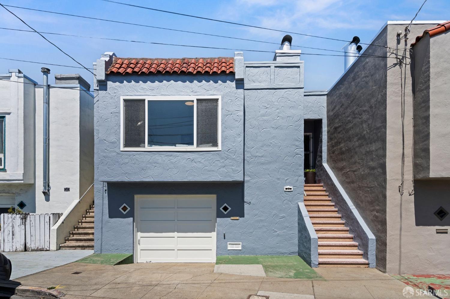 60 Moneta Way