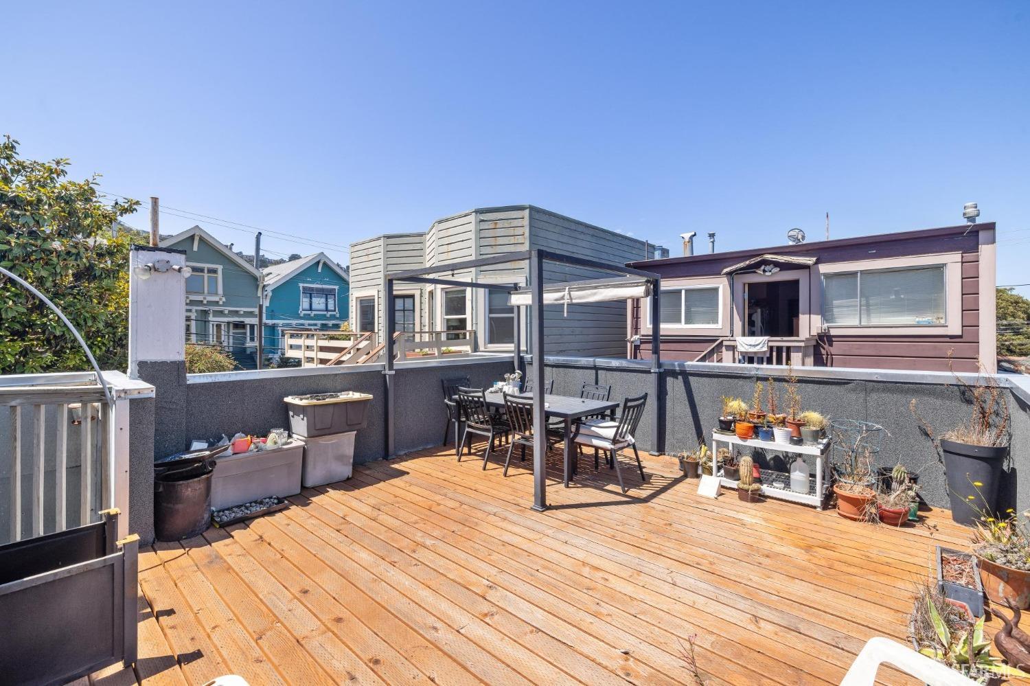 391-393 30th Street