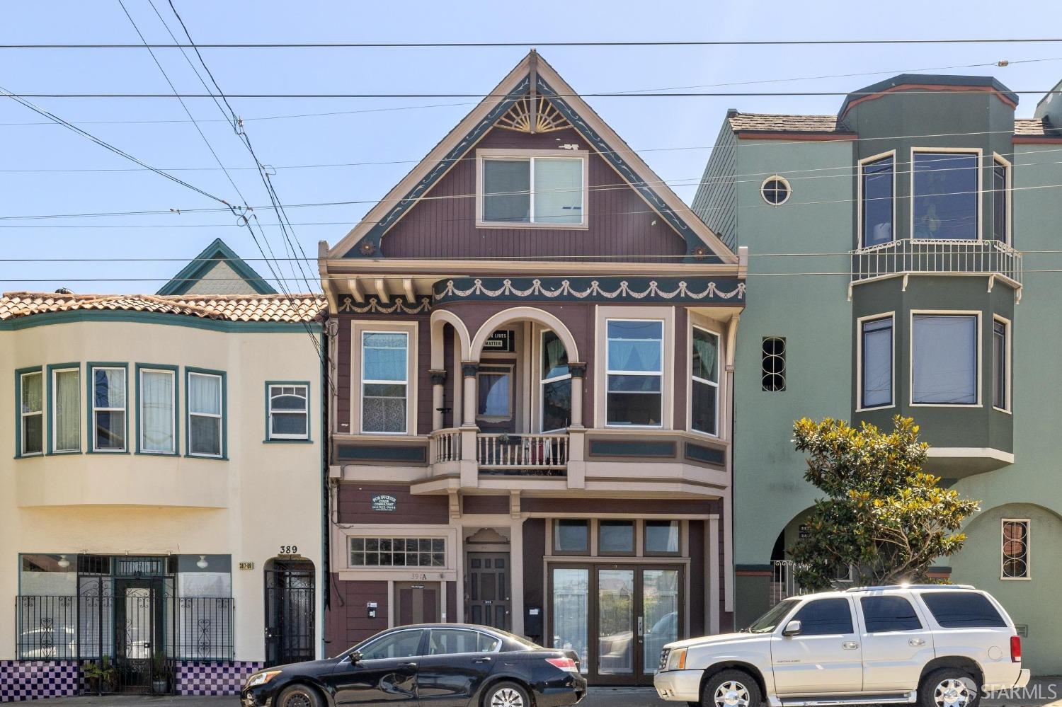 391-393 30th Street