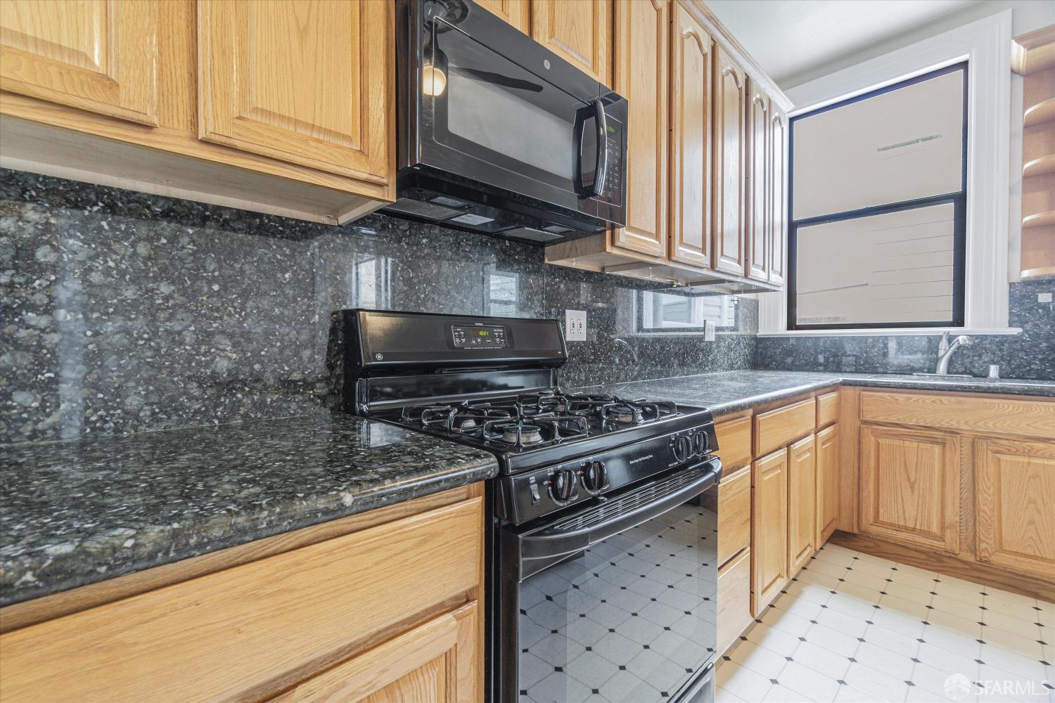 2506-2508 25th Street