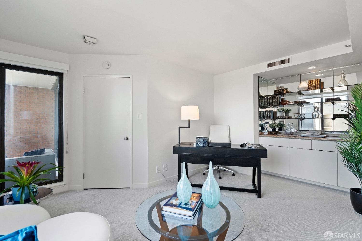 101 Lombard Street # 604w