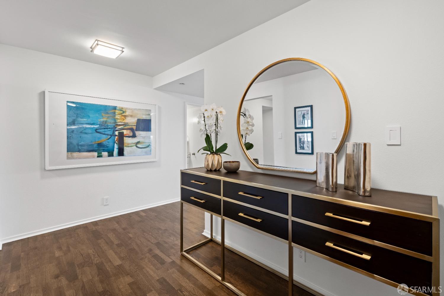101 Lombard Street # 604w