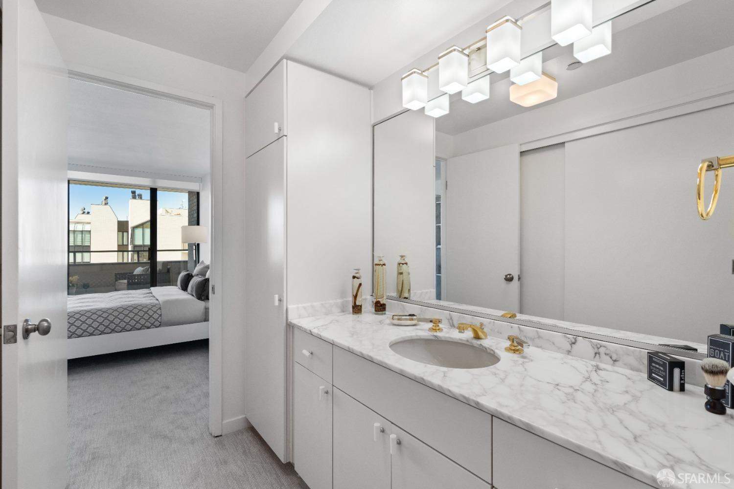 101 Lombard Street # 604w