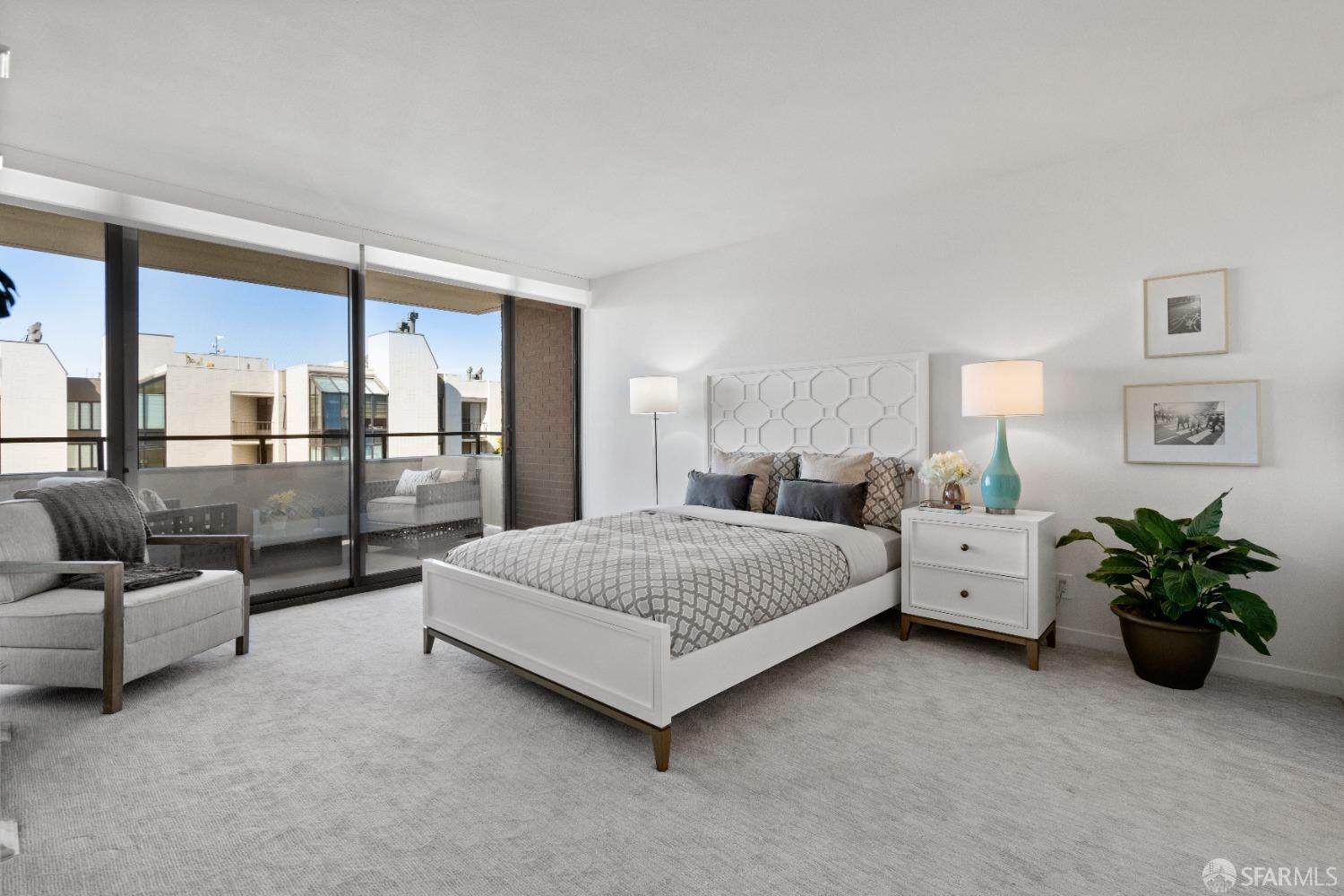101 Lombard Street # 604w