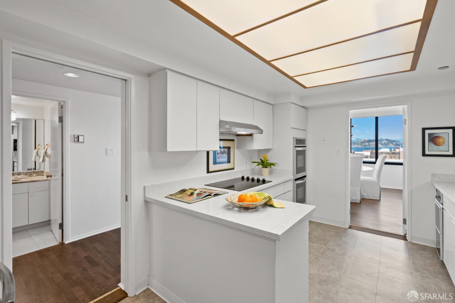 101 Lombard Street # 604w