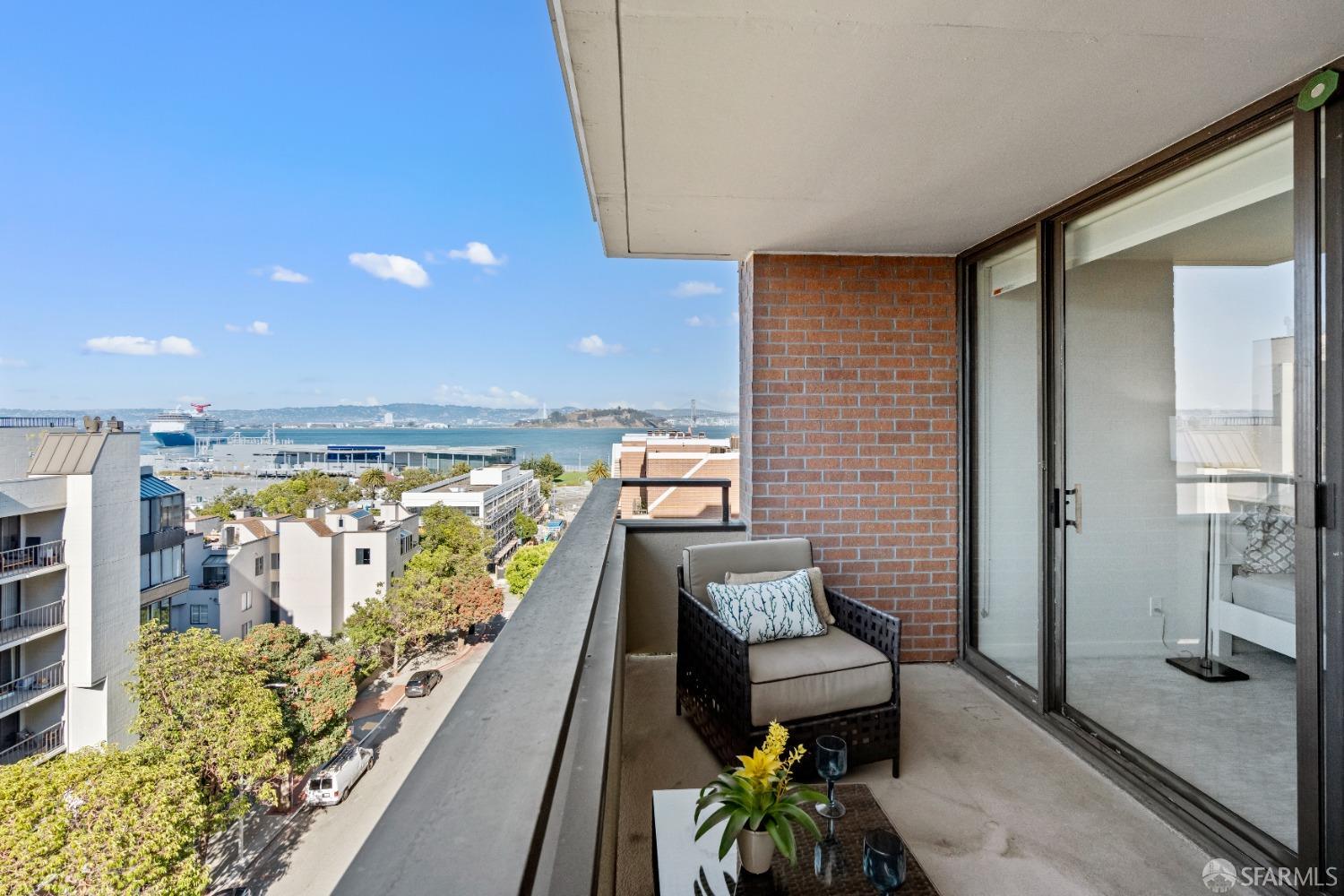 101 Lombard Street # 604w