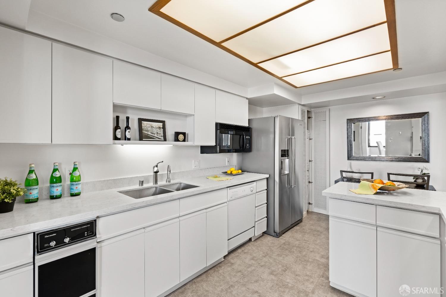 101 Lombard Street # 604w