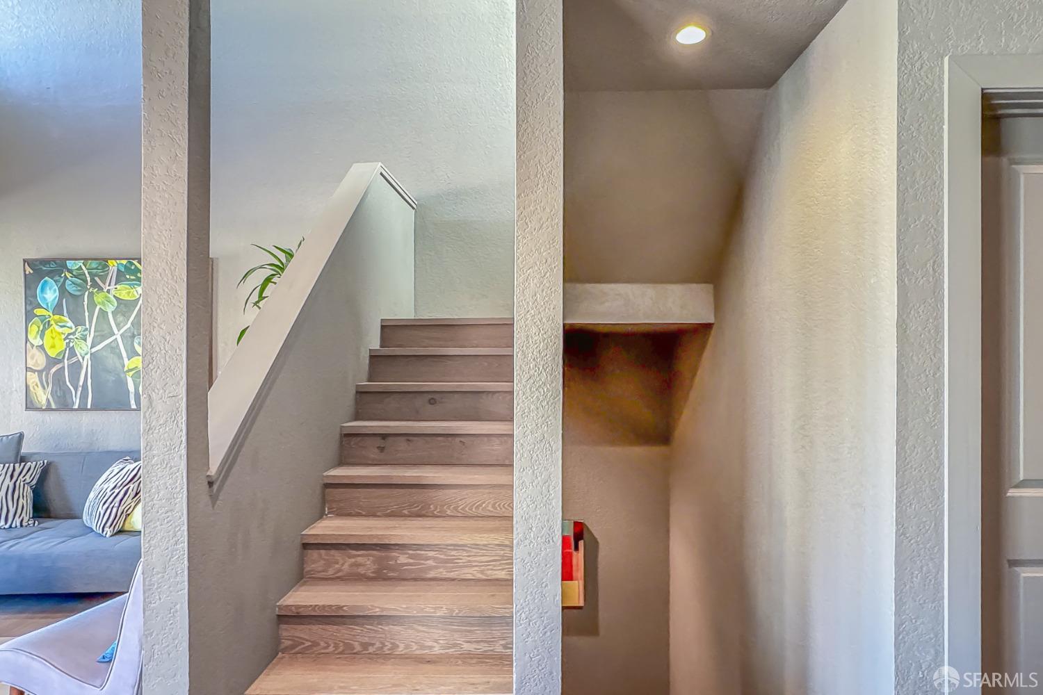 118 Jerrold Avenue