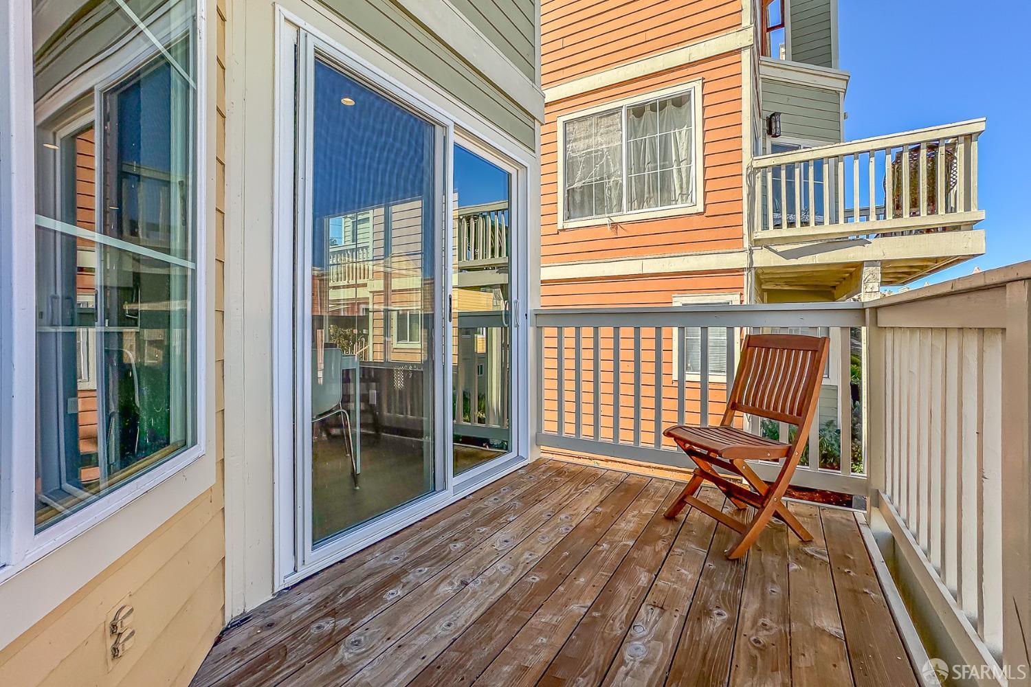 118 Jerrold Avenue
