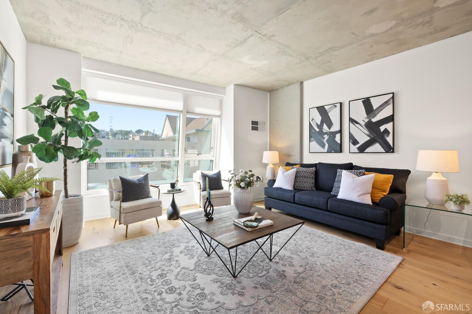 45 Bartlett Street # 318