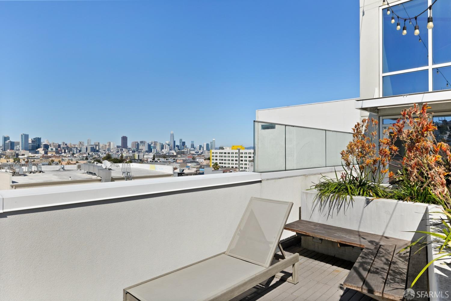 45 Bartlett Street # 318