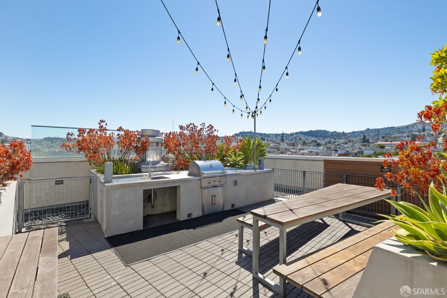 45 Bartlett Street # 318