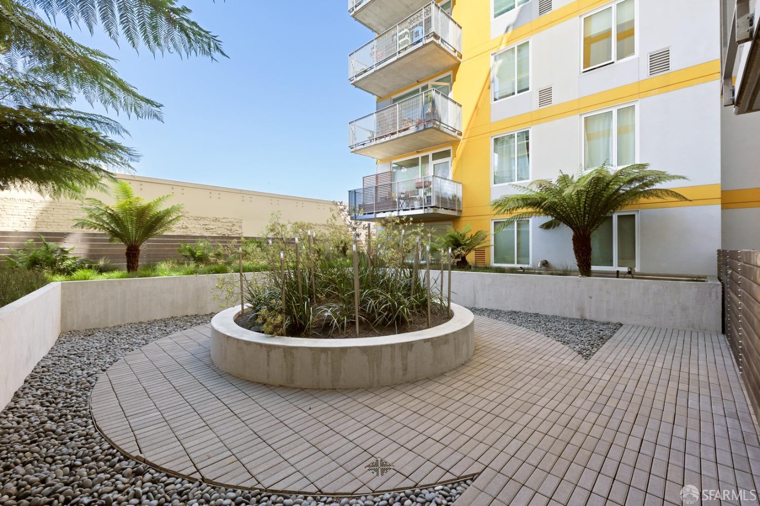 45 Bartlett Street # 318