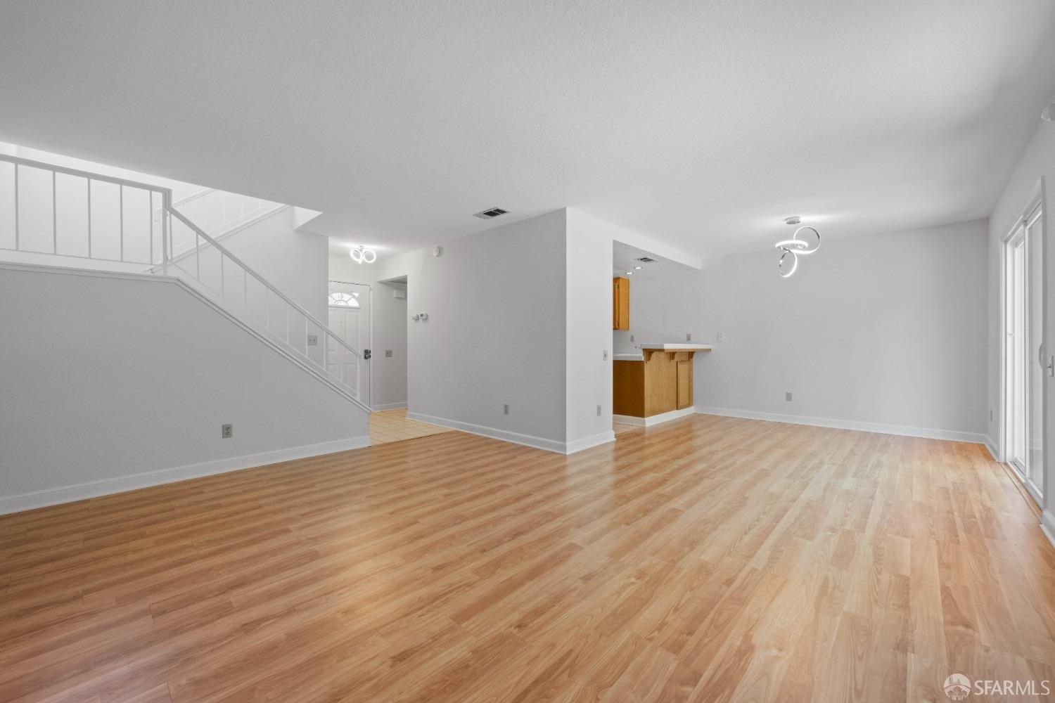 281 S Wildwood