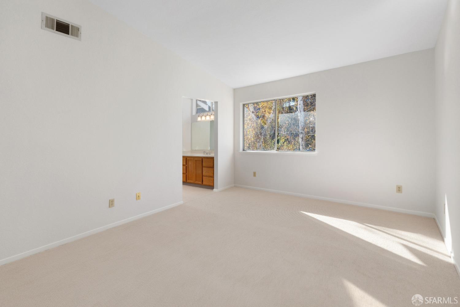 281 S Wildwood