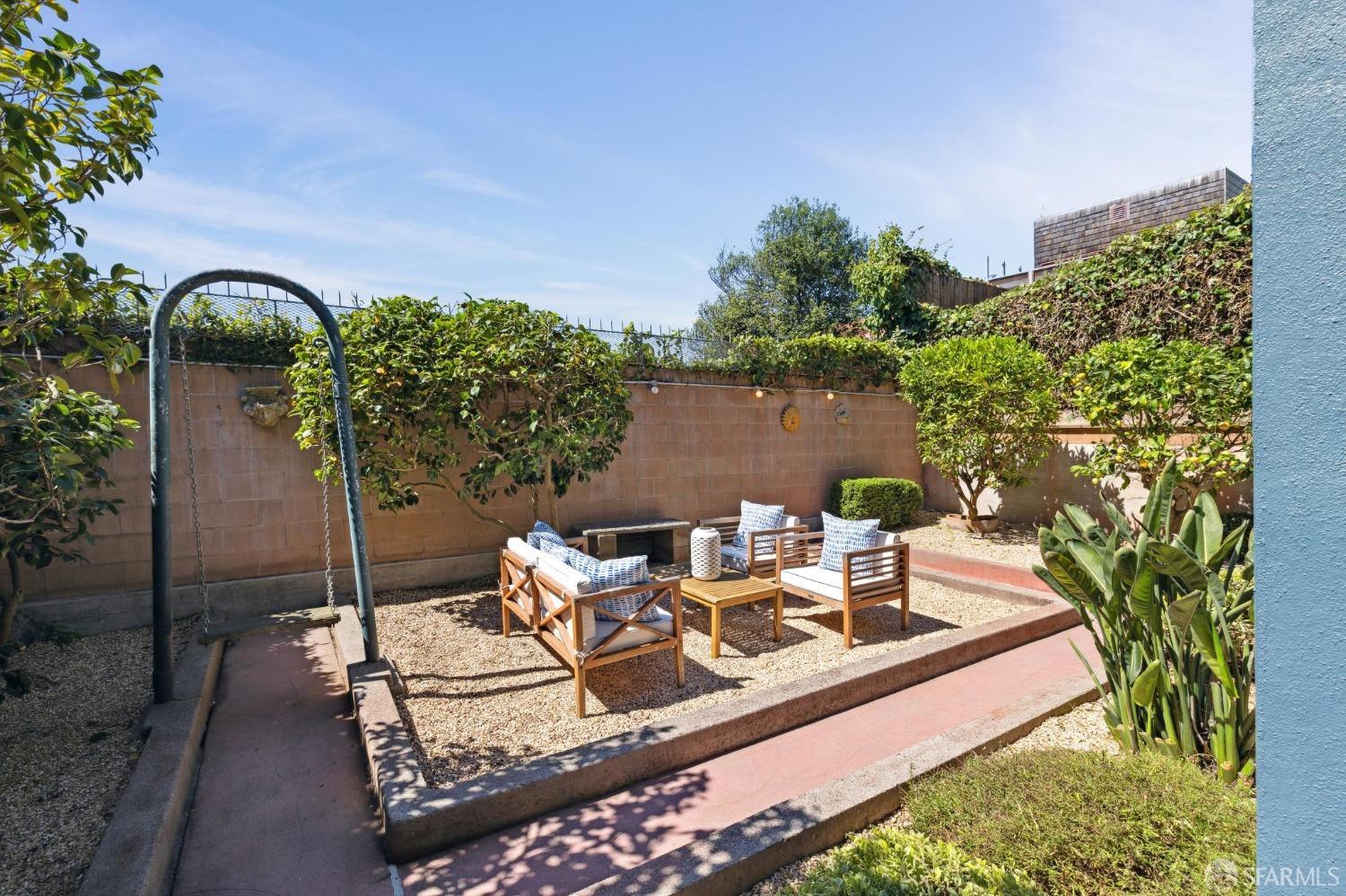 1210 Dolores Street