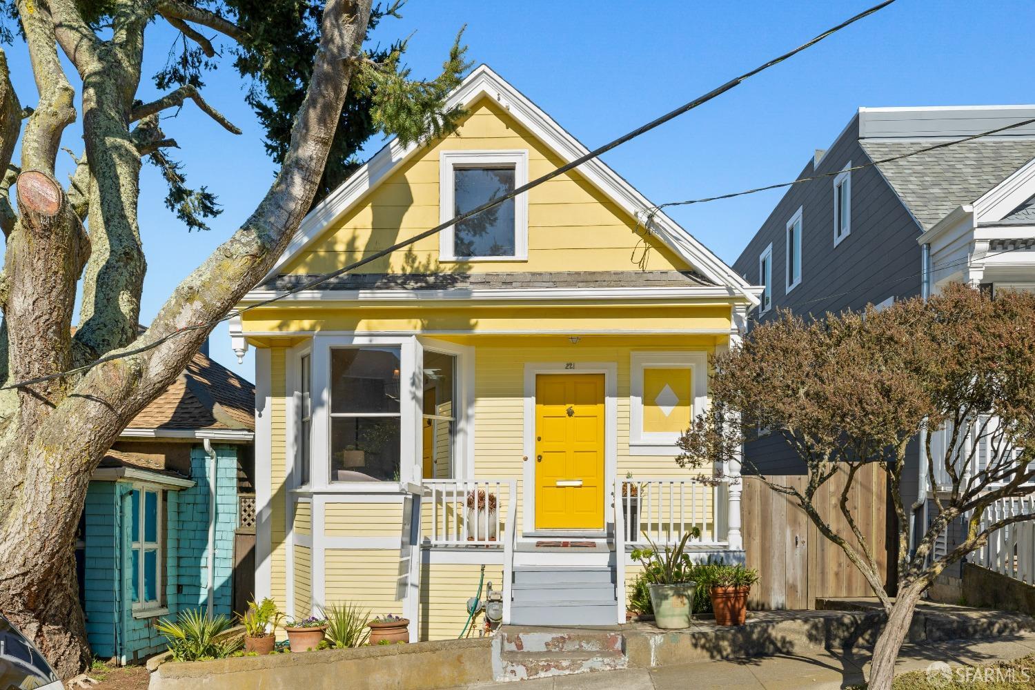 221 Madison Street