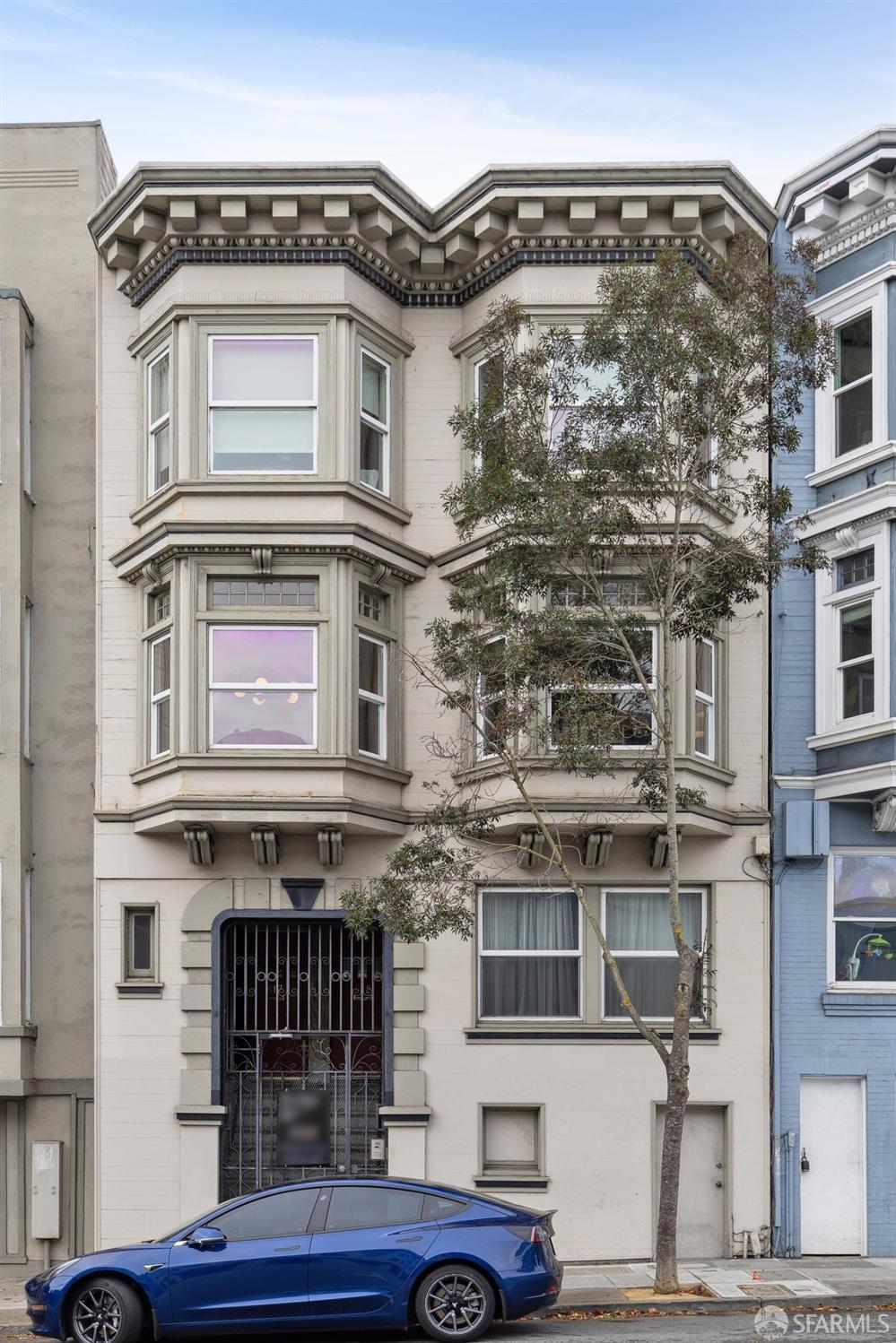 817 Masonic Avenue