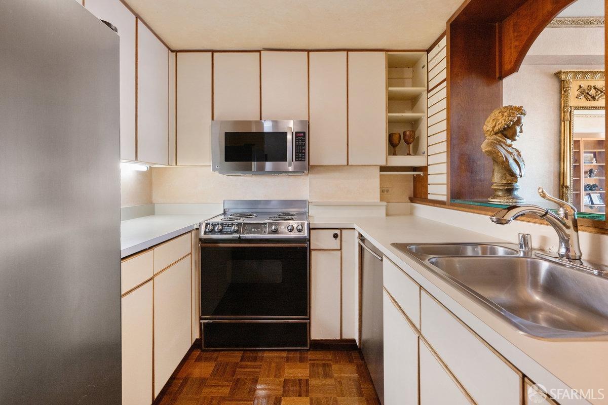 601 Van Ness Avenue # 1124
