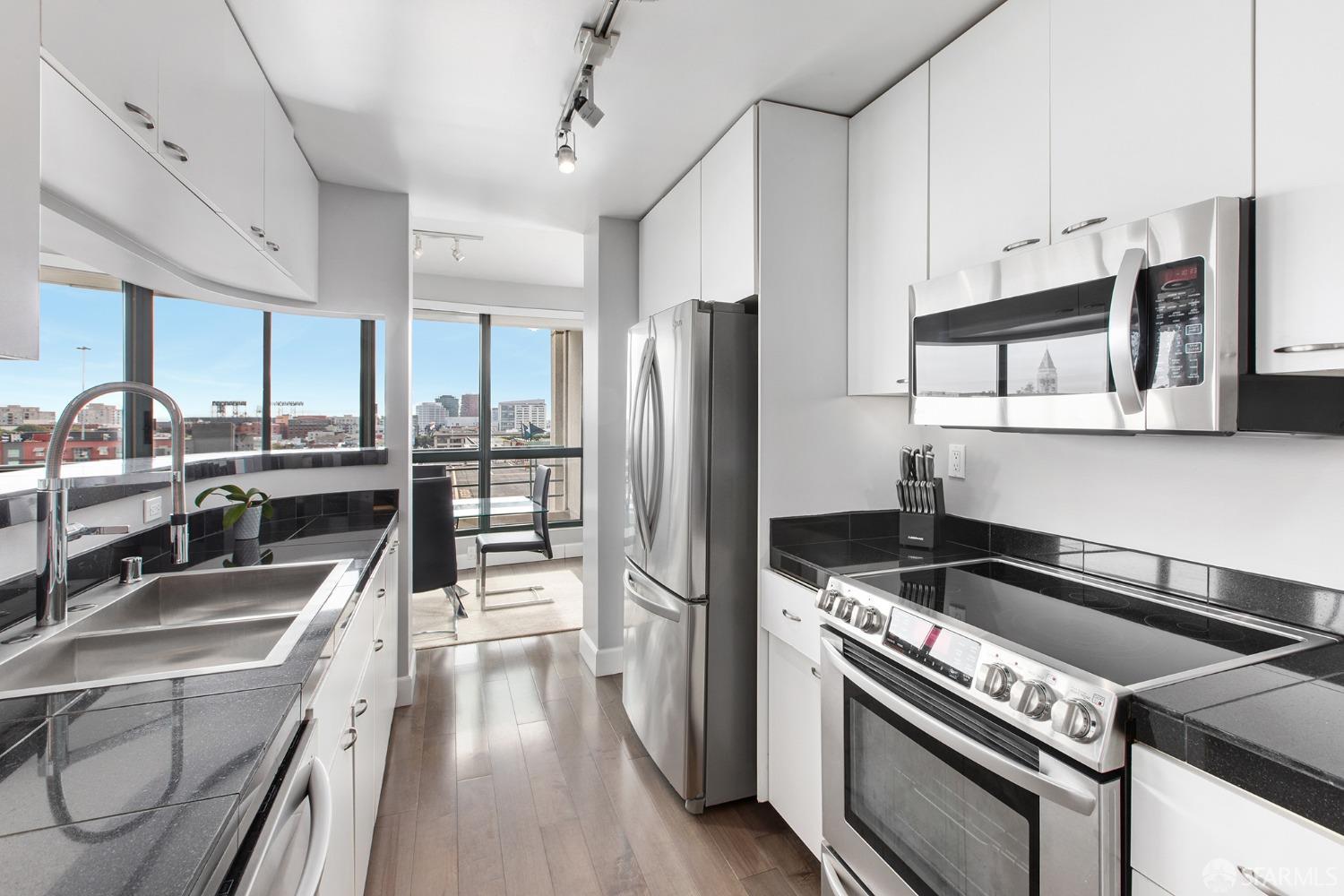 300 3rd Street # 1105