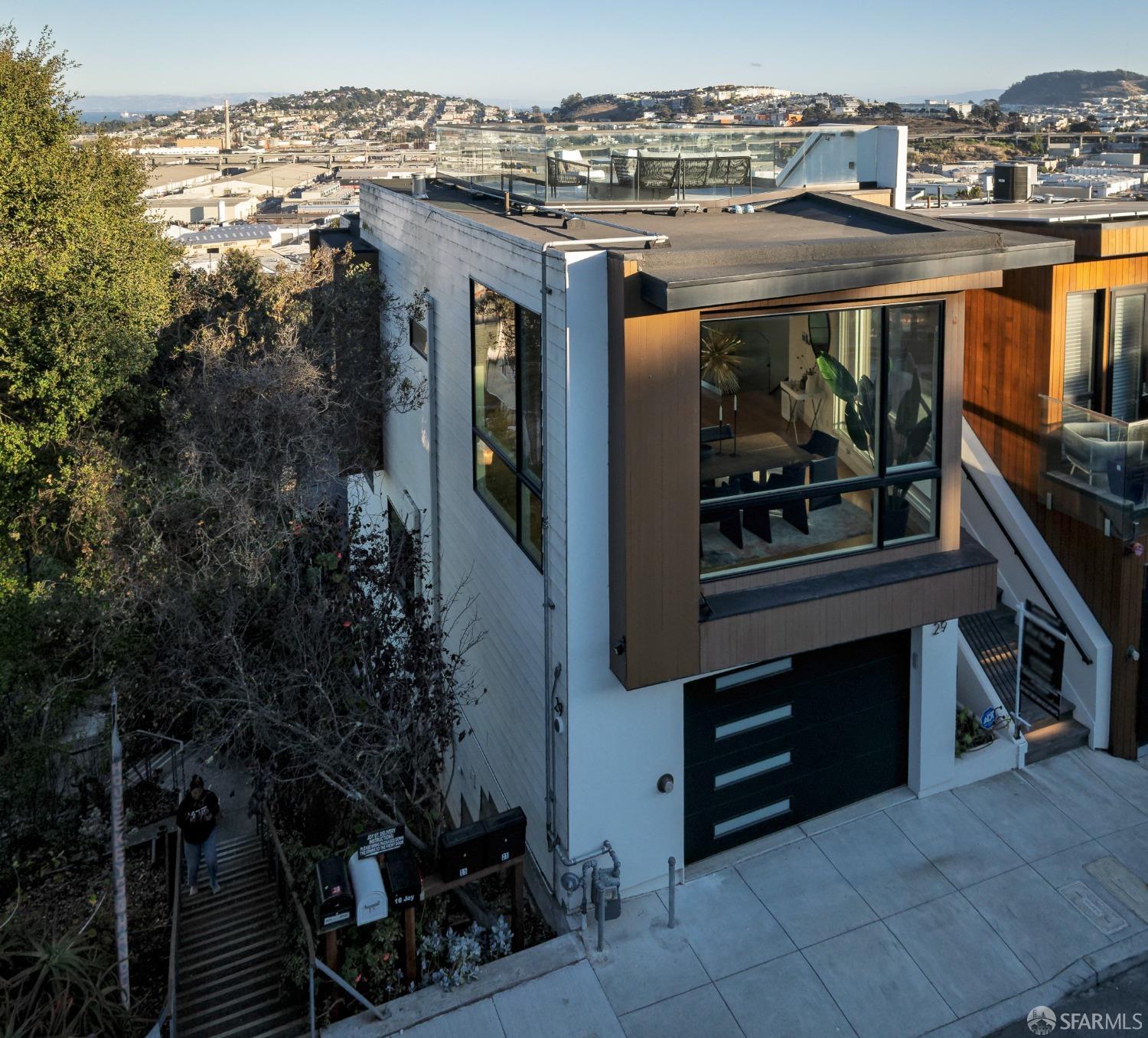29 Joy Street