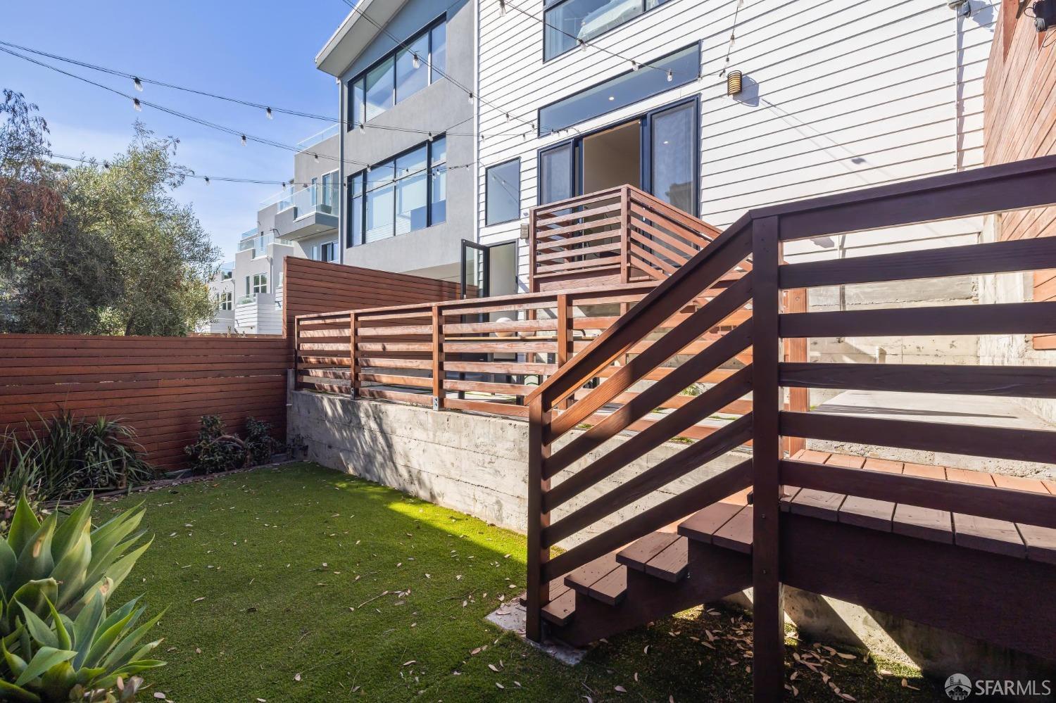 29 Joy Street