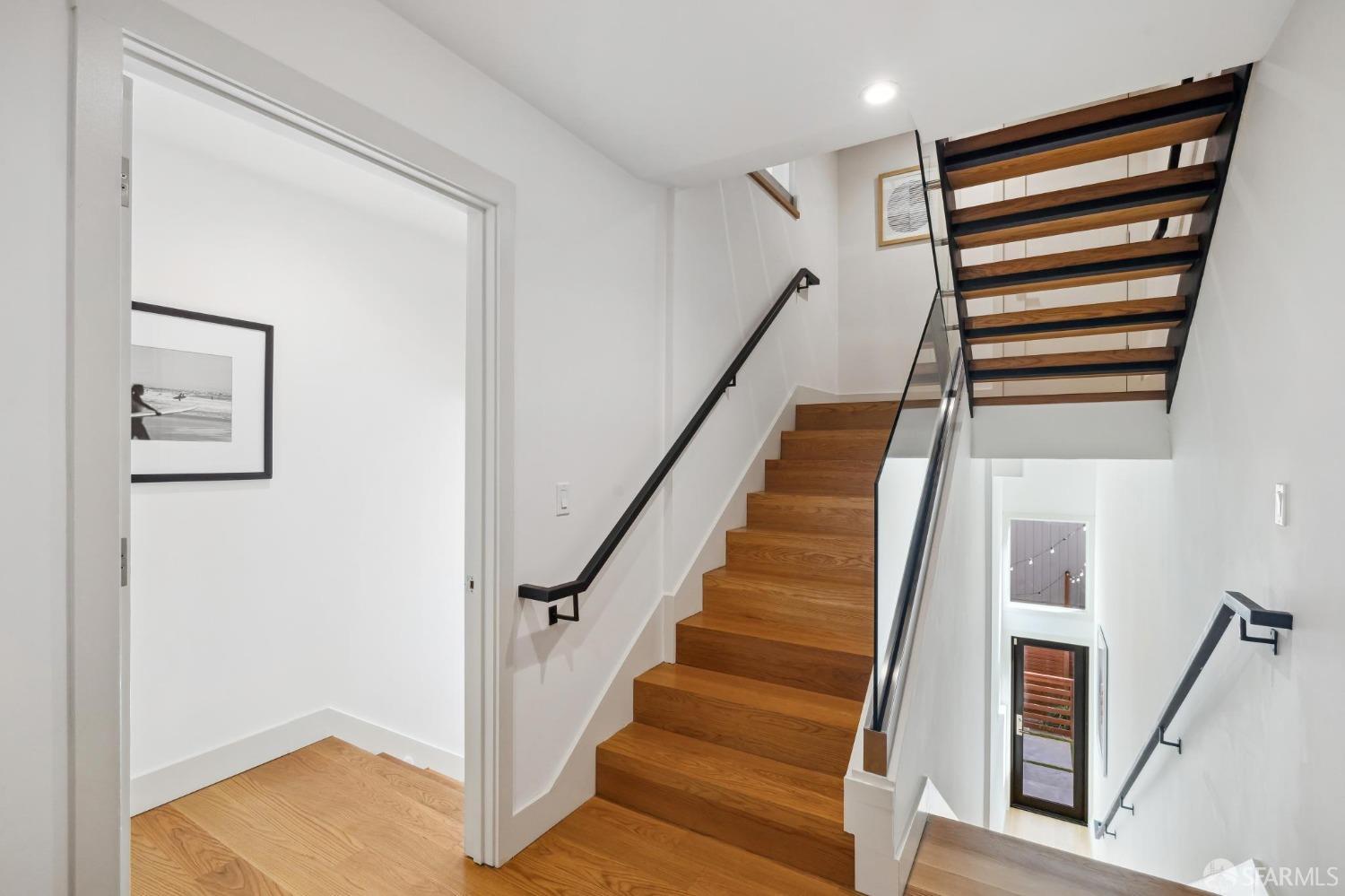 29 Joy Street