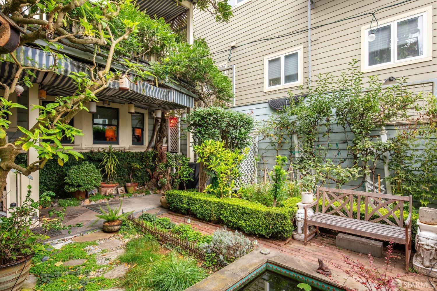 245-247 Diamond Street