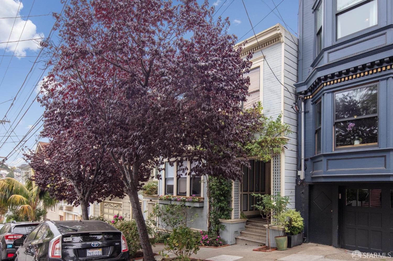 245-247 Diamond Street