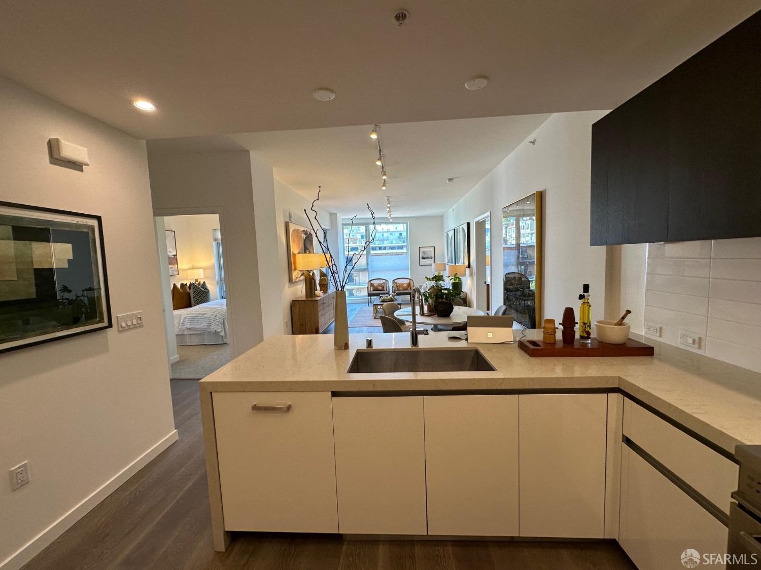 1501 Filbert Street # 6A