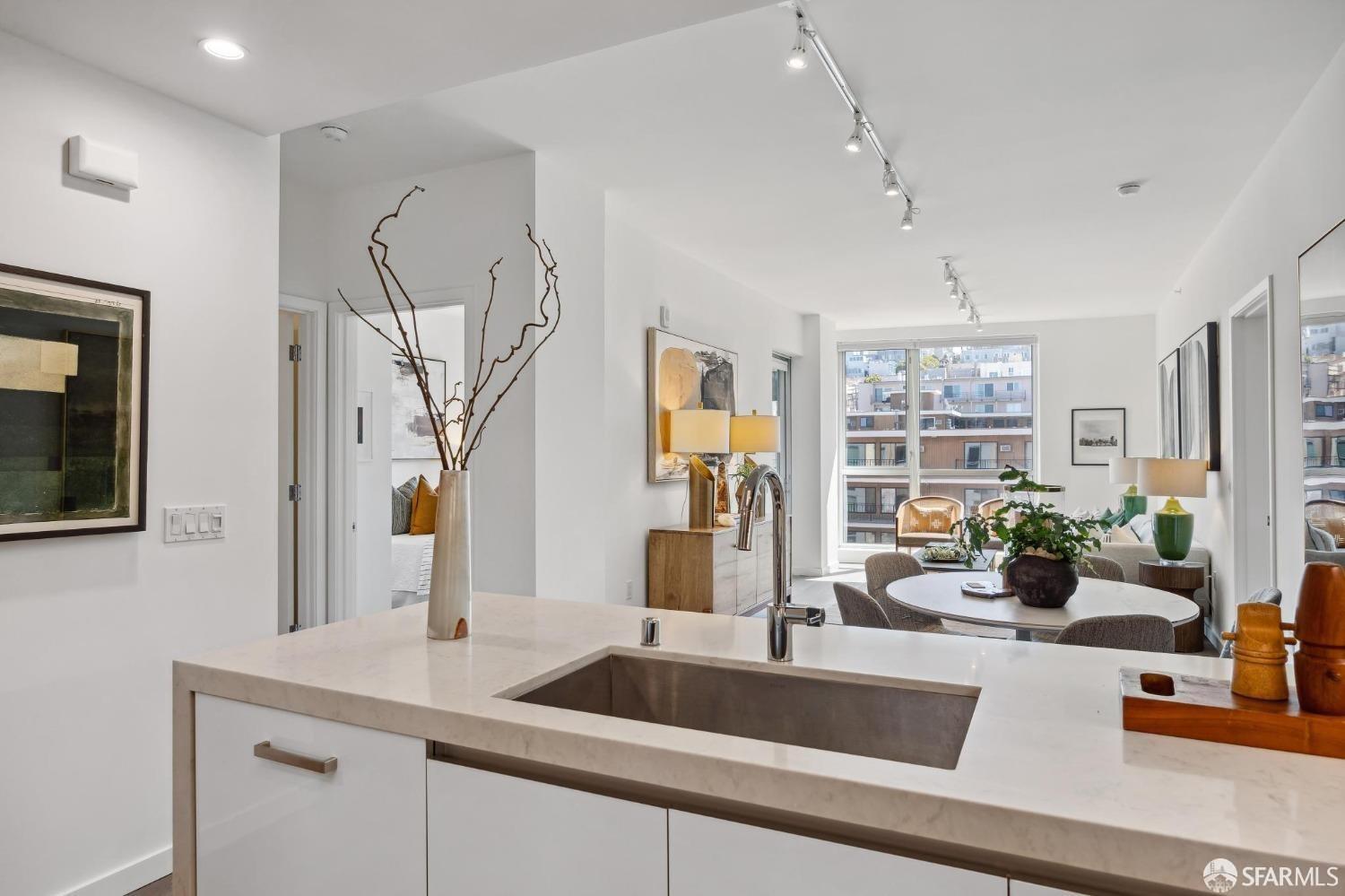 1501 Filbert Street # 6A