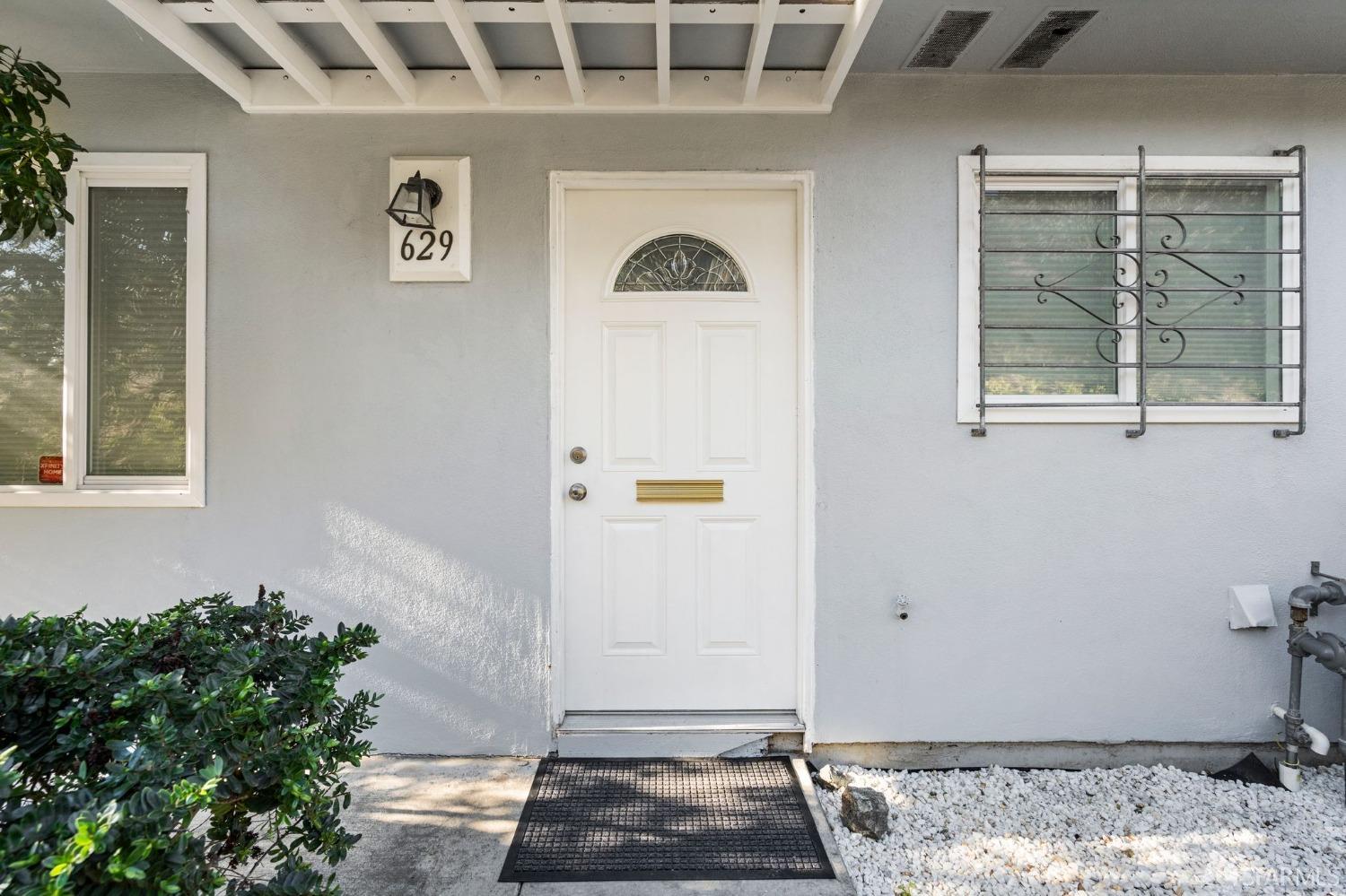629 La Salle Avenue