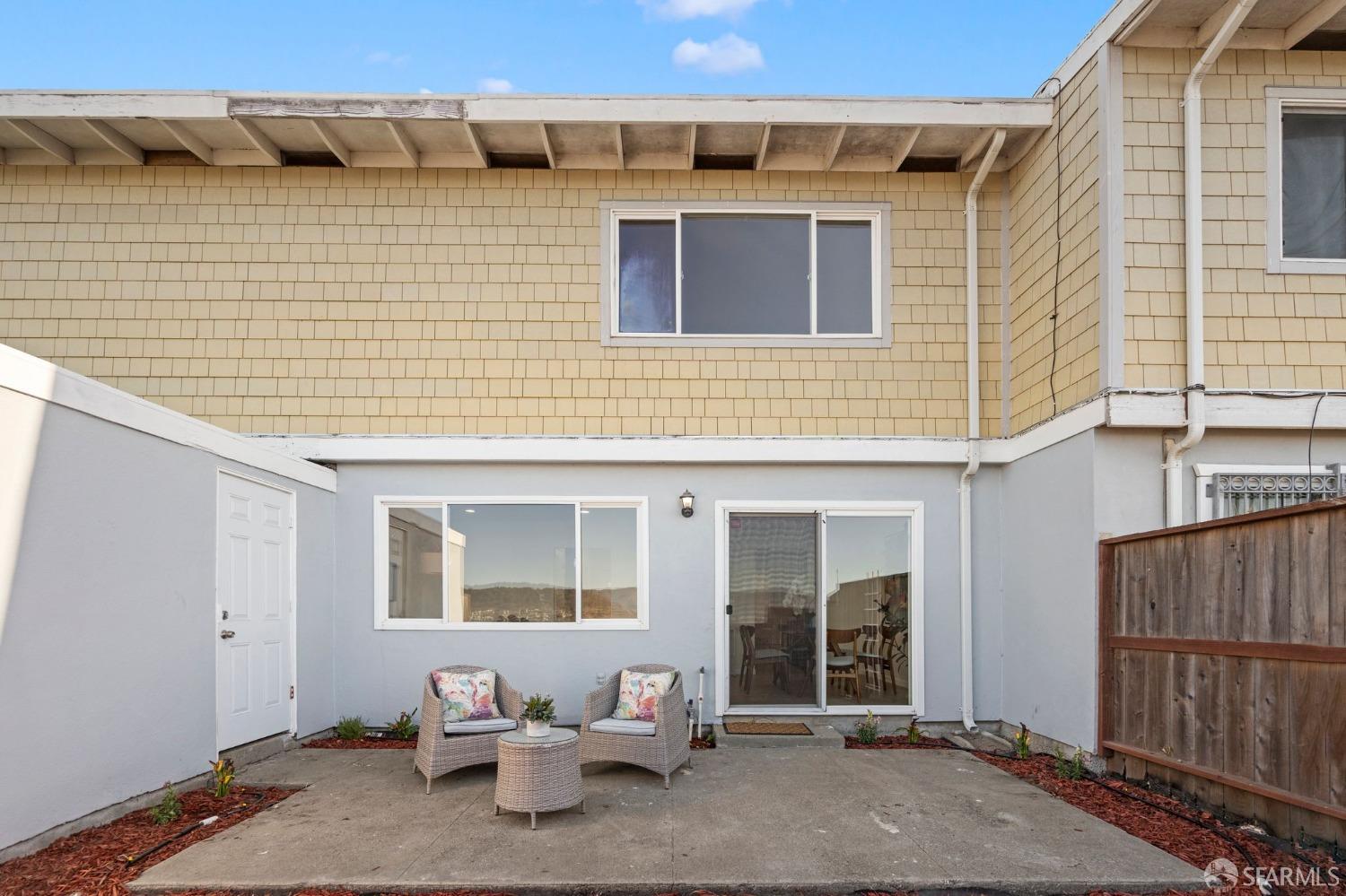 629 La Salle Avenue