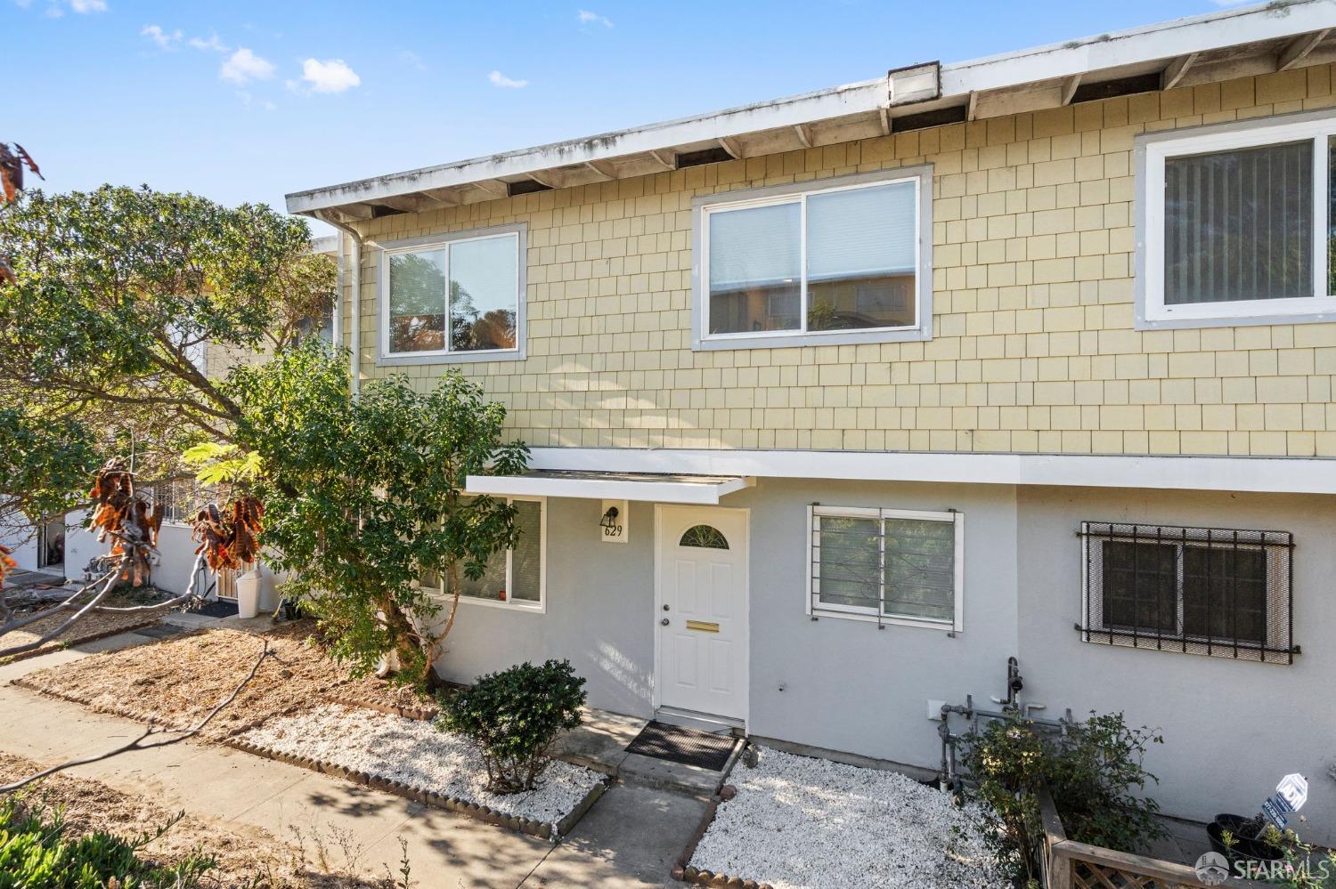 629 La Salle Avenue