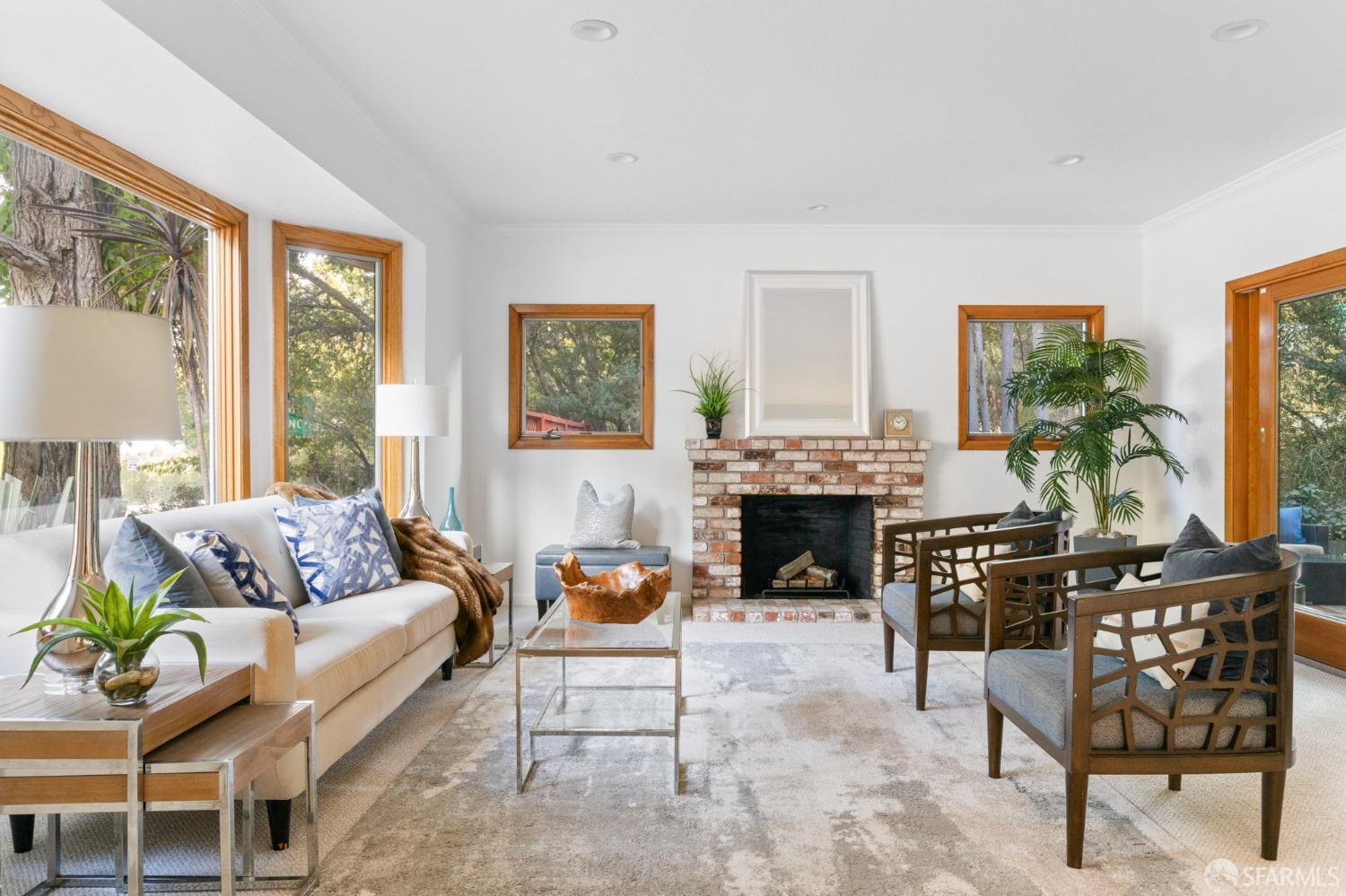 401 Cunningham Way