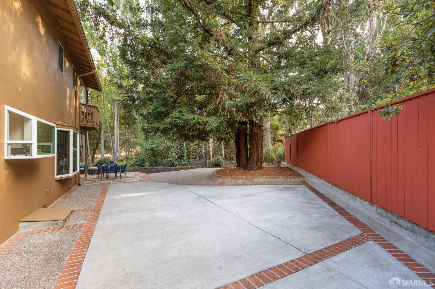 401 Cunningham Way