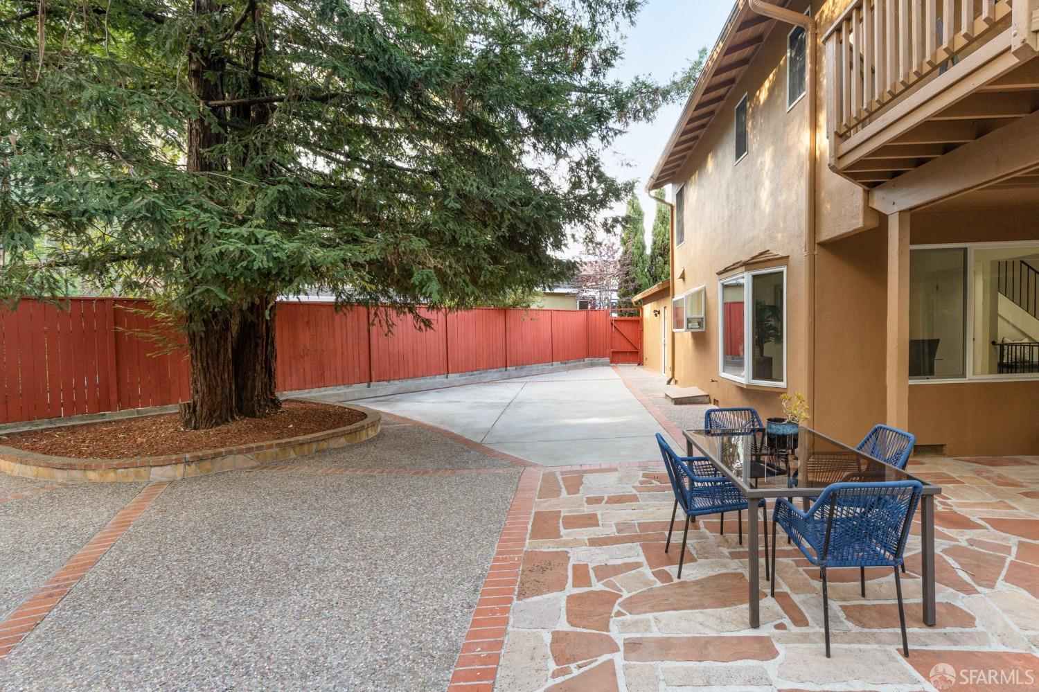 401 Cunningham Way