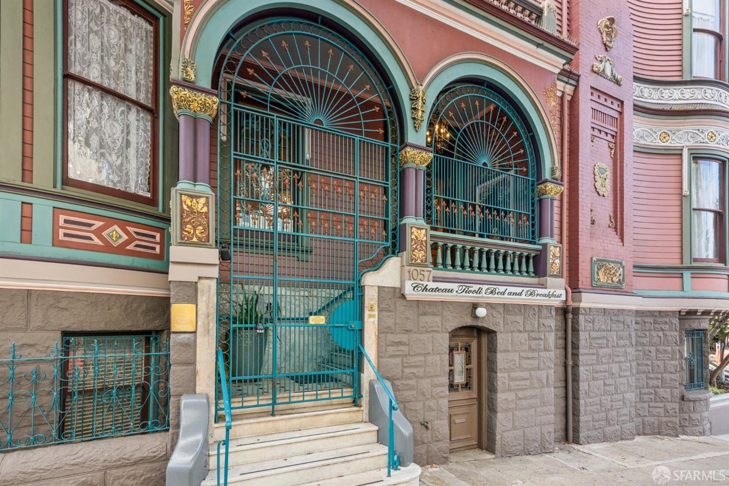 1057 Steiner Street