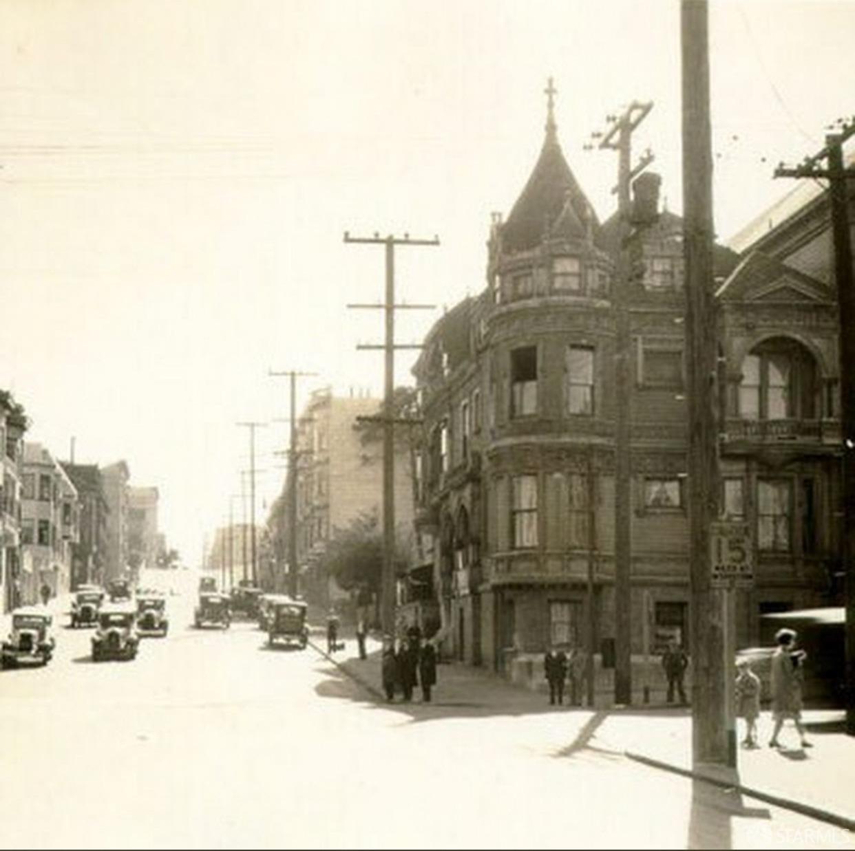 1057 Steiner Street