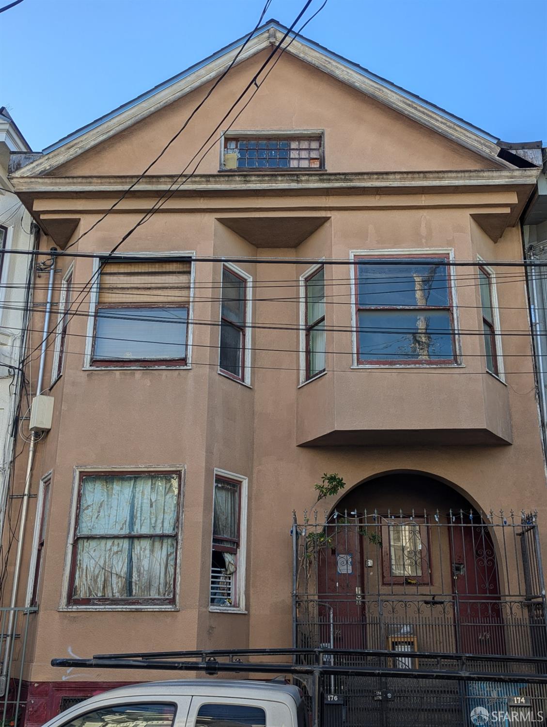 174-176 Lexington Street