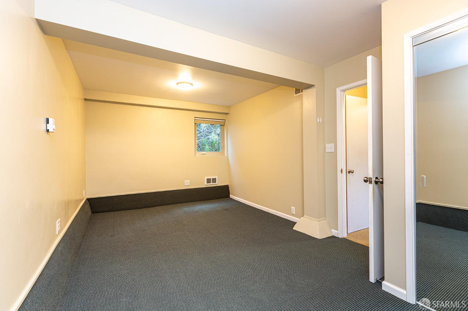 24 Aquavista Way