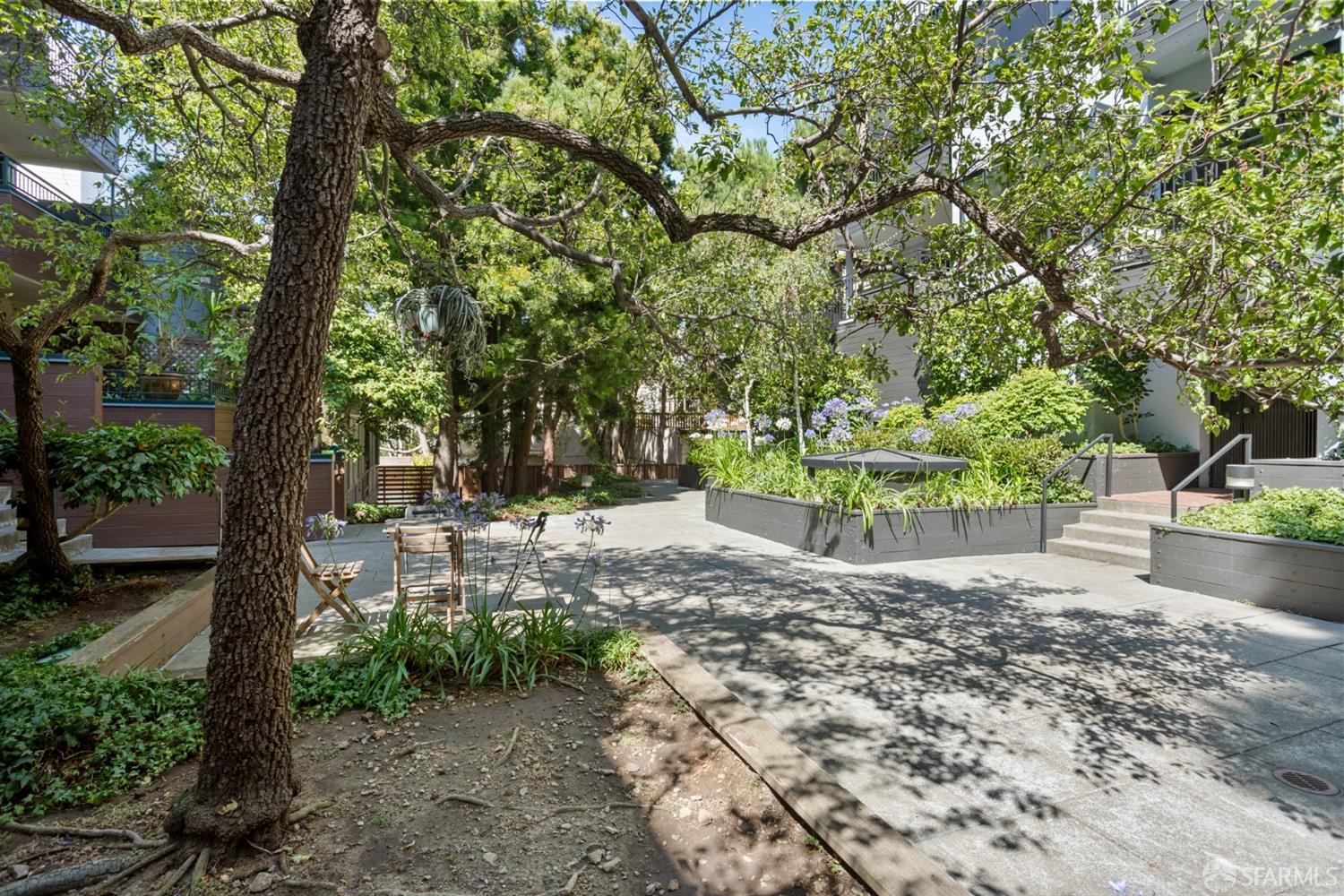 1440 Broadway # 204