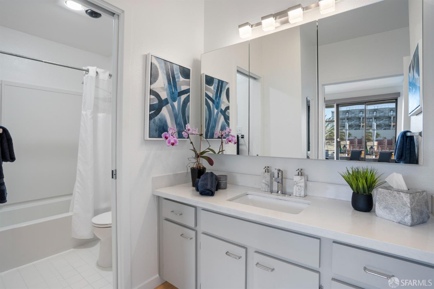 1440 Broadway # 204